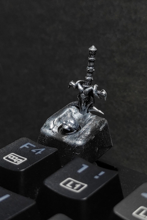 خرید و قیمت دکمه کیبورد مکانیکی مدل شمشیر وارکرافت