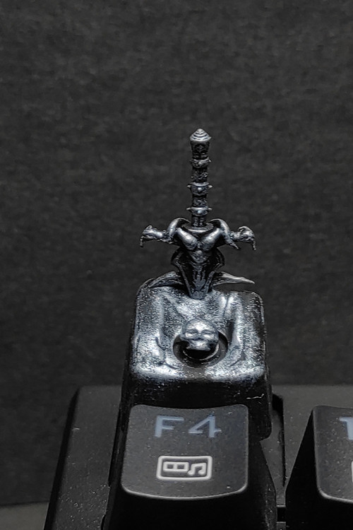 خرید دکمه کیبورد مکانیکی مدل شمشیر وارکرافت