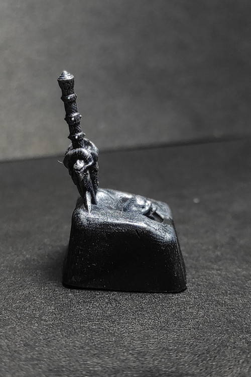 خرید و قیمت دکمه کیبورد مکانیکی مدل شمشیر وارکرافت