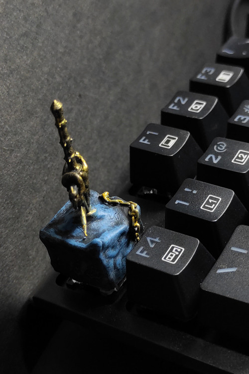 قیمت دکمه کیبورد مکانیکی مدل شمشیر وارکرافت lich king