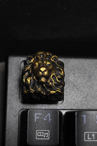 دکمه کیبورد مکانیکی مدل شیر