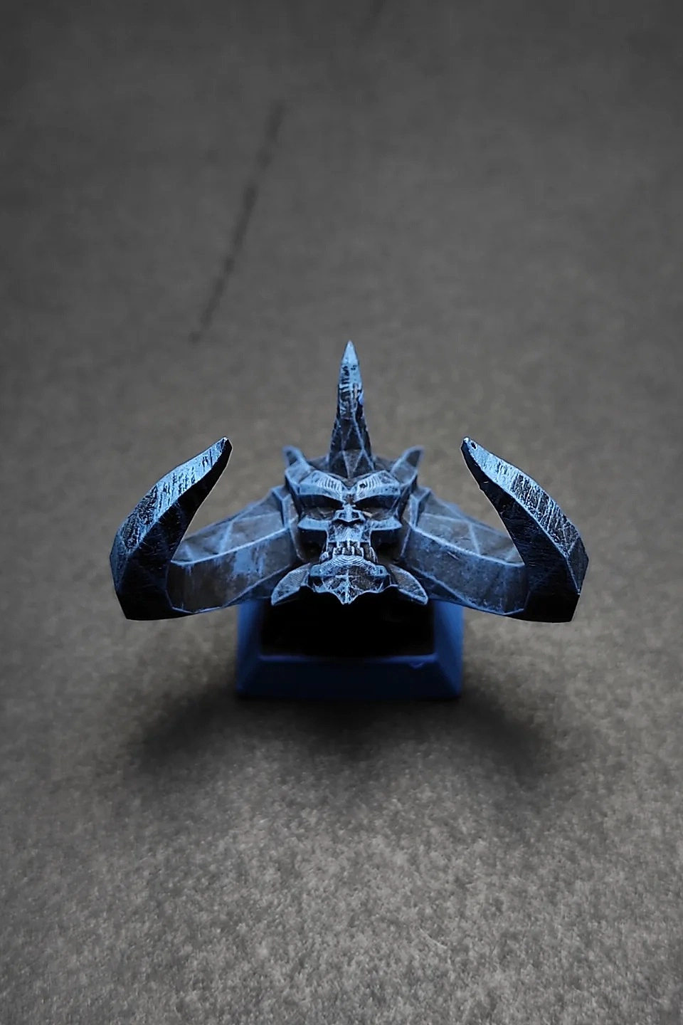 خرید آنلاین و ارسال فوری دکمه کیبورد مدل غول یخی