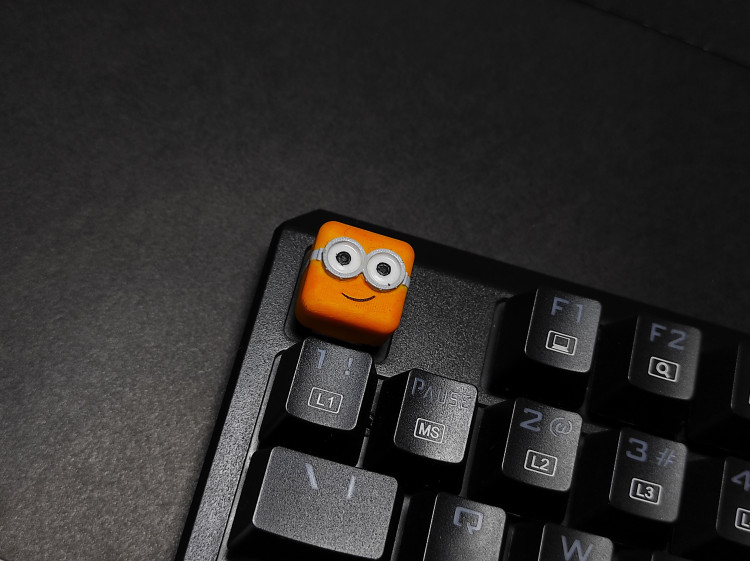 خرید دکمه کیبورد مکانیکی مدل مینیون